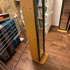 鏡付きキャビネットの画像