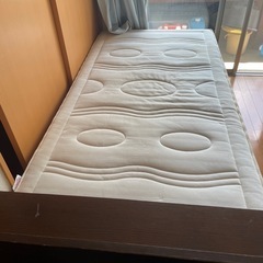 シングルベッド　マットレス付きの画像
