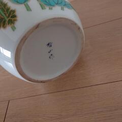 中古花瓶の画像