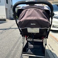 Apricaベビーカーの画像