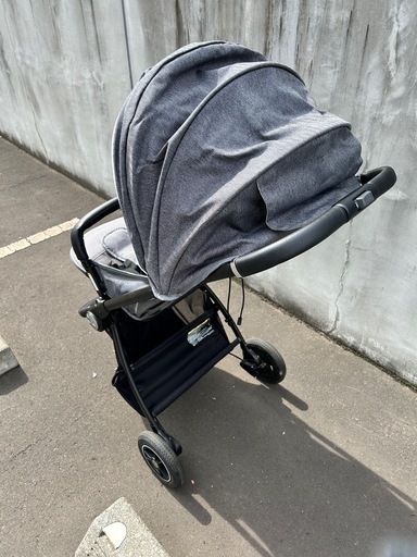 アップリカ イージーバギー A型ベビーカー 折り畳み三輪バギー