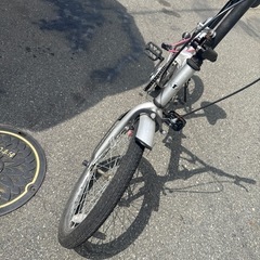 今日限定 折りたたみ自転車20インチの画像