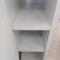 リユースのサカイ栃木店★ジモティ割あり★  収納棚 ホワイト W19.5×D37.5×H180 クリーニング済み TC10293の画像
