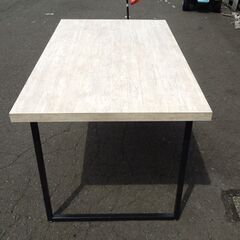 モルタル調天板 ダイニングテーブル オフィスデスク フリーデスク 軽量 机 作業台 ディスプレイテーブル 幅135cm  札幌市東区 新道東店の画像