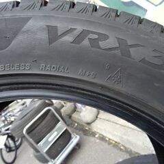 【恵庭】アルファード等に　VRX3　235/50R18　ブリヂストンのRV用スタッドレスタイヤ　21年製　中古の画像