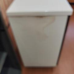 ★ニトリ★カウンター★コーヒーしみ有り★カウンターに剥がれ有り★の画像
