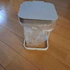山崎実業 タワー 蓋付きポリ袋エコホルダーの画像