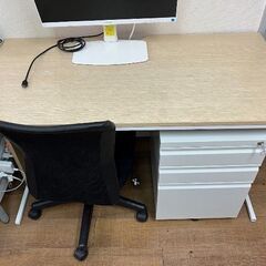 【急募！無料】最大24脚　オフィスチェア　机と椅子セットも可能の画像