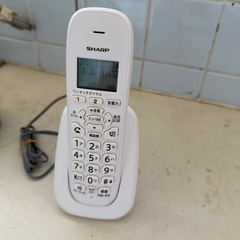 電話機と金庫の画像