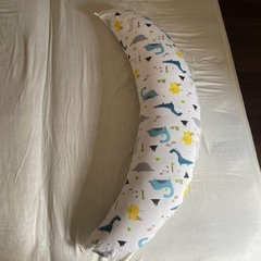 【美品】抱き枕　授乳クッションの画像