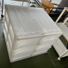 クローゼット収納　半透明　大きめ　中古の画像