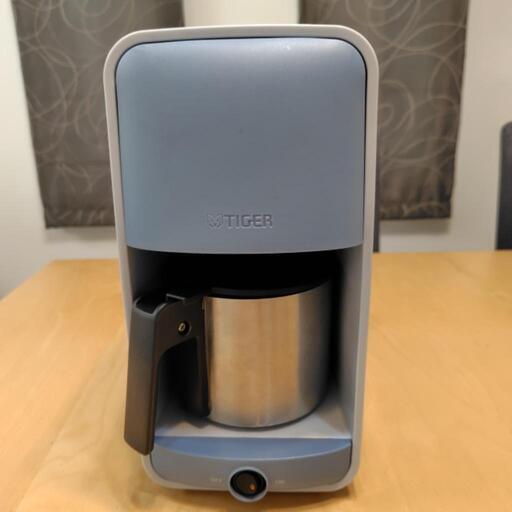タイガーコーヒーメーカーADC-A060 (山口幸宏) 鴨居のキッチン