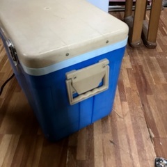 クーラーボックスの画像