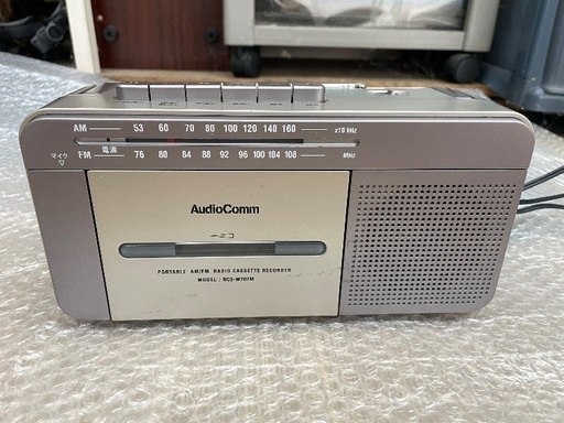 レトロラジカセ シルバー ラジカセシルバー (ユウ) 八戸のオーディオ《ラジカセ》の中古