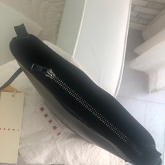 マルニ　ショルダー　黒斜め掛けの画像