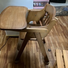 木製　子供用　チェアの画像