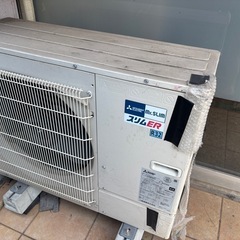 業務用エアコン&室外機の画像