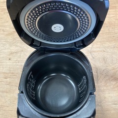 炊飯器の画像