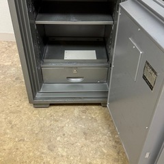 金庫　ダイヤル式　120Kgの画像