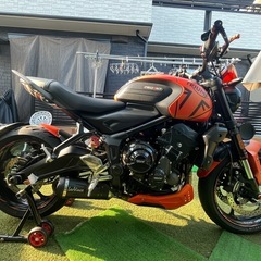 【カスタム多数】トライアンフ　トライデント660 2022年限定カラー Triumph Trident660 車検あり 美車 
書類あり の画像