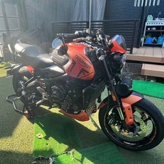 【カスタム多数】トライアンフ　トライデント660 2022年限定カラー Triumph Trident660 車検あり 美車 
書類あり の画像