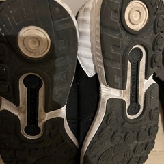 adidas× ホワイトマウンテニアリング　コラボスニーカーの画像
