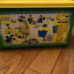 LEGO の箱に入っているブロック　の画像