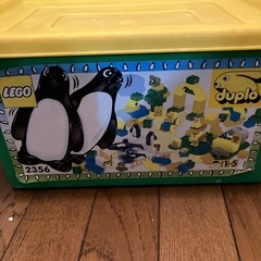 LEGO の箱に入っているブロック　の画像