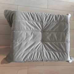 フットレスト ソファ足置きの画像