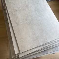 【SOLUM】 フロアタイル 10畳分 置くだけ ピューターグレー 83枚+αの画像