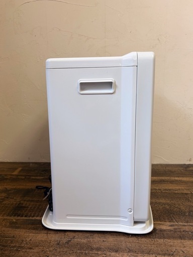 未使用品✨　コロナ 石油ファンヒーター VX-FH-VX3623BY-W コロナ製の石油ファンヒーター「VXシリーズ FH-VX3623BY-W」 (え
