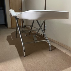 業務用エステサロン使用品。50〜60°背もたれ調節付きベット椅子。電話090−5544−3919の画像