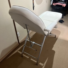 業務用エステサロン使用品。50〜60°背もたれ調節付きベット椅子。電話090−5544−3919の画像