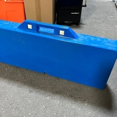 I 2508-556 折りたたみ式 アウトドアテーブルイス キズ 汚れあり 名前の記載ありの画像