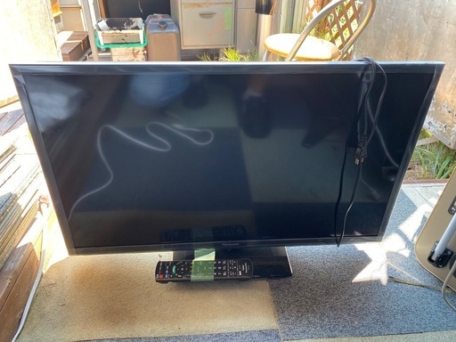 【受渡者決定済み】パナソニック　液晶テレビ　2023年製　TH-32J300