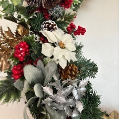 大きなクリスマスリースの画像