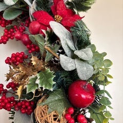 大きなクリスマスリースの画像