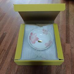 桜柄の食器の画像