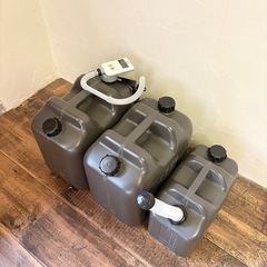 灯油タンク3個　ポンプ付の画像