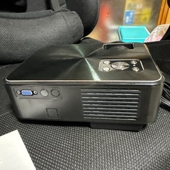 yaber y60 プロジェクターの画像
