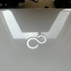 富士通　LIFEBOOK AH77/B3 FMVA77B3W 色：ホワイト BUFFALOマウス付き（Premium Fit BSMBW300M Series）の画像