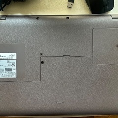 富士通　LIFEBOOK AH77/B3 FMVA77B3W 色：ホワイト BUFFALOマウス付き（Premium Fit BSMBW300M Series）の画像