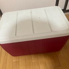 テント＆クーラーボックスの画像