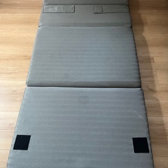 【直接お渡し】NITORI   ニトリ ソファになるマットレス　シングル　グレーの画像