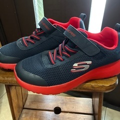 スニーカー22.5センチの画像