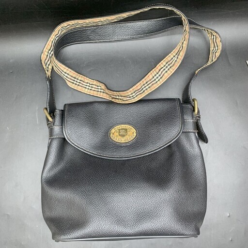 Z293 【Burberry】バーバリーズ レザーショルダーバッグ