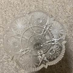 ガラスの花瓶の画像