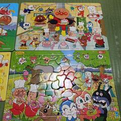 アンパンマンのパズル4枚の画像