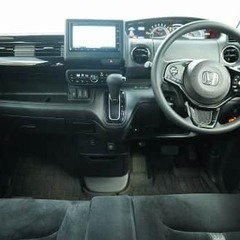 ✨衝突軽減ブレーキ、障害物センサー、エアロ、ハーフレザーシート、シートヒーター、Bluetooth、バックカメラ付き！の画像