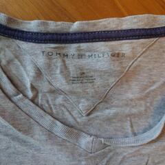 トミーフィルフィガー　Tシャツ　Sの画像